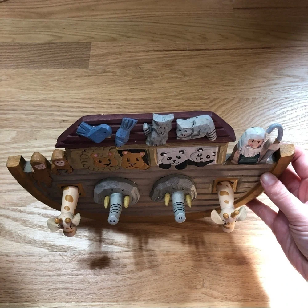 Vintage Noah’s Ark Coat Rack Hook Hanging Animals Elephant Giraffe Kids Room